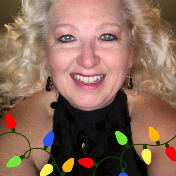 Meet your Posher, Janet - Picture 1 of 1